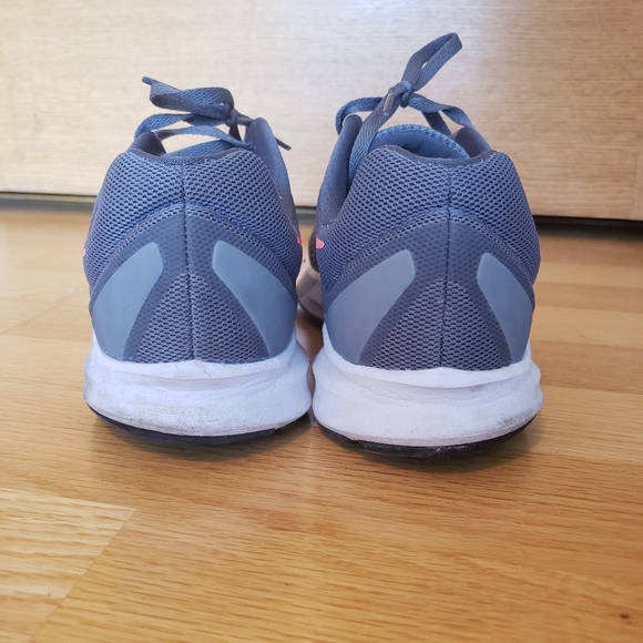 Nike Running Shoes - Picture 4 of 11